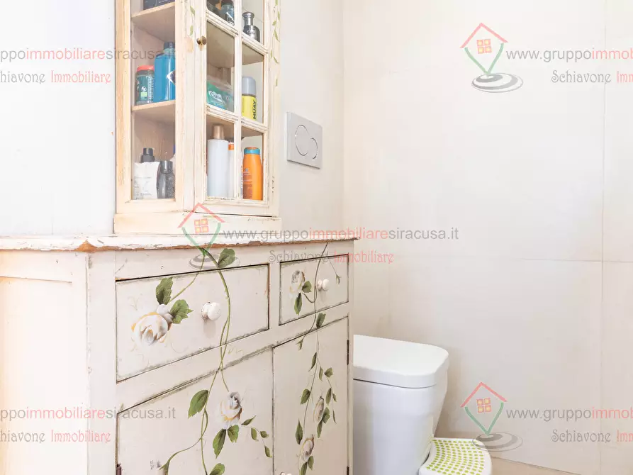 Immagine 47 di Villa in vendita  a Siracusa