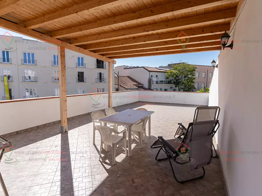Immagine 1 di Quadrilocale in vendita  a Siracusa
