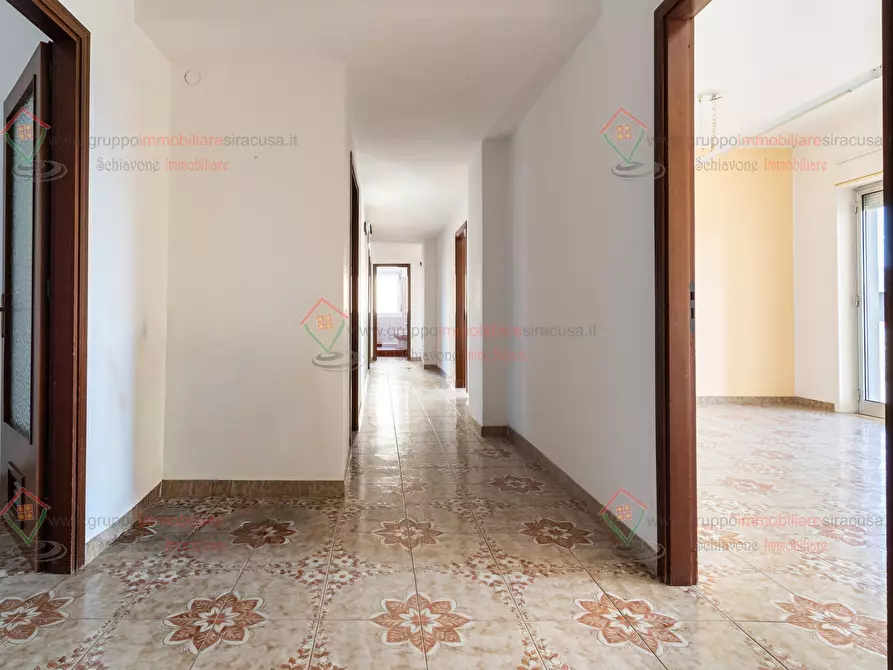 Immagine 7 di Pentalocale in vendita  a Floridia