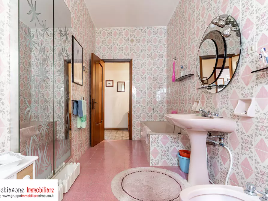 Immagine 20 di Pentalocale in vendita  a Siracusa