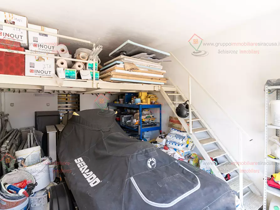 Immagine 5 di Garage in vendita  a Siracusa