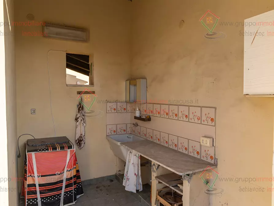 Immagine 16 di Villa in vendita  a Siracusa