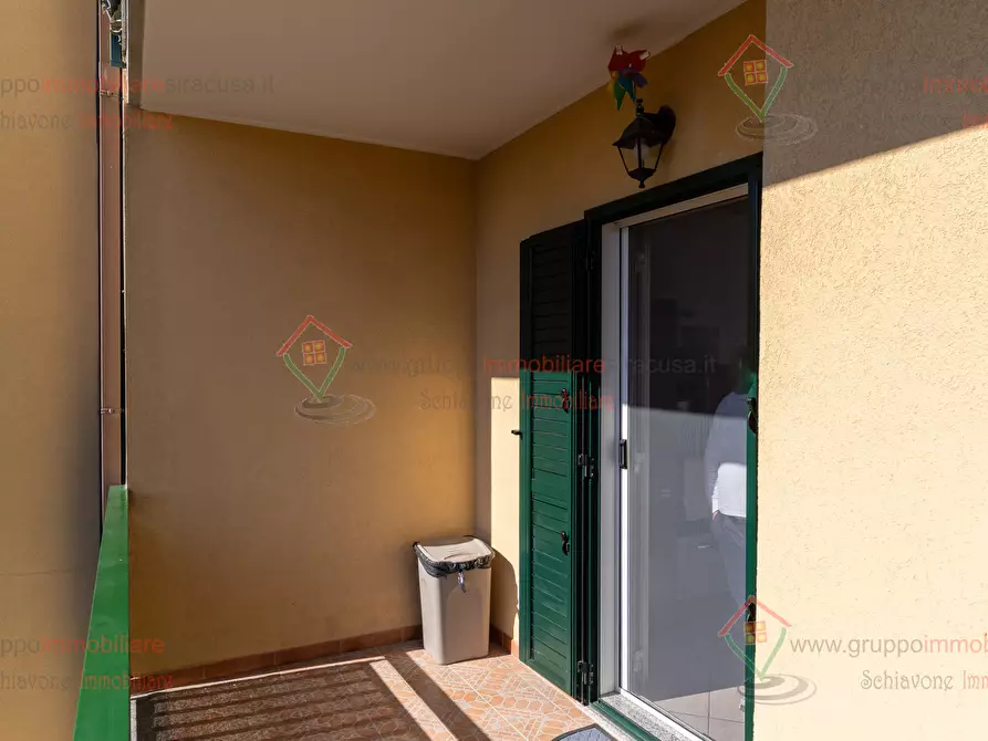 Immagine 19 di Quadrilocale in vendita  a Floridia