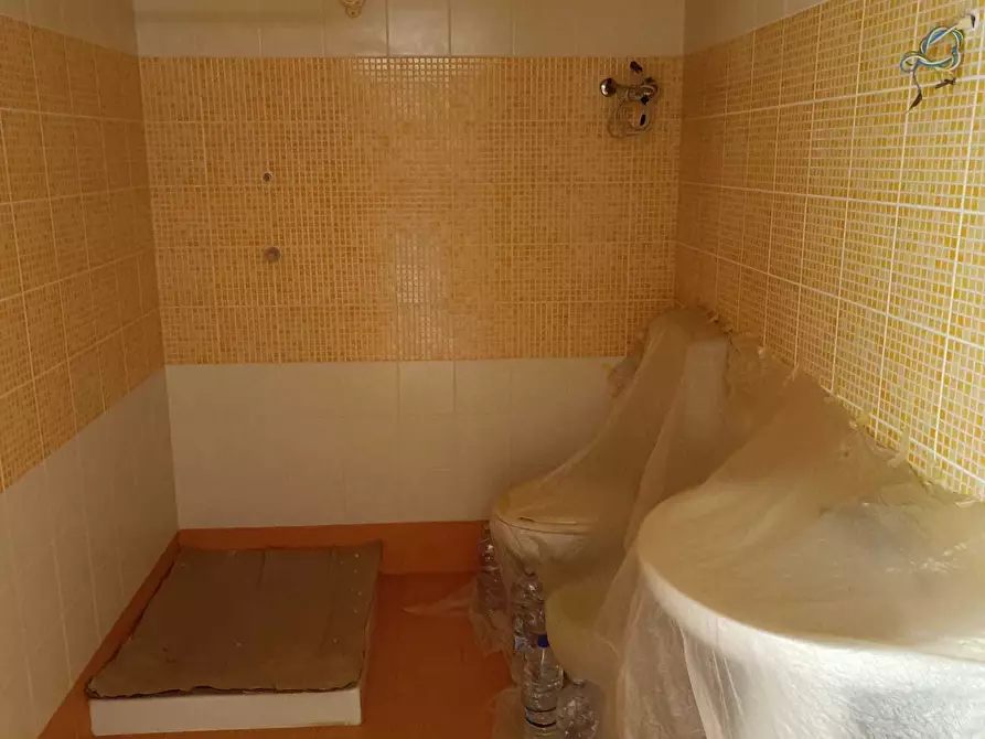 Immagine 13 di Casa indipendente in vendita  a Canicattini Bagni