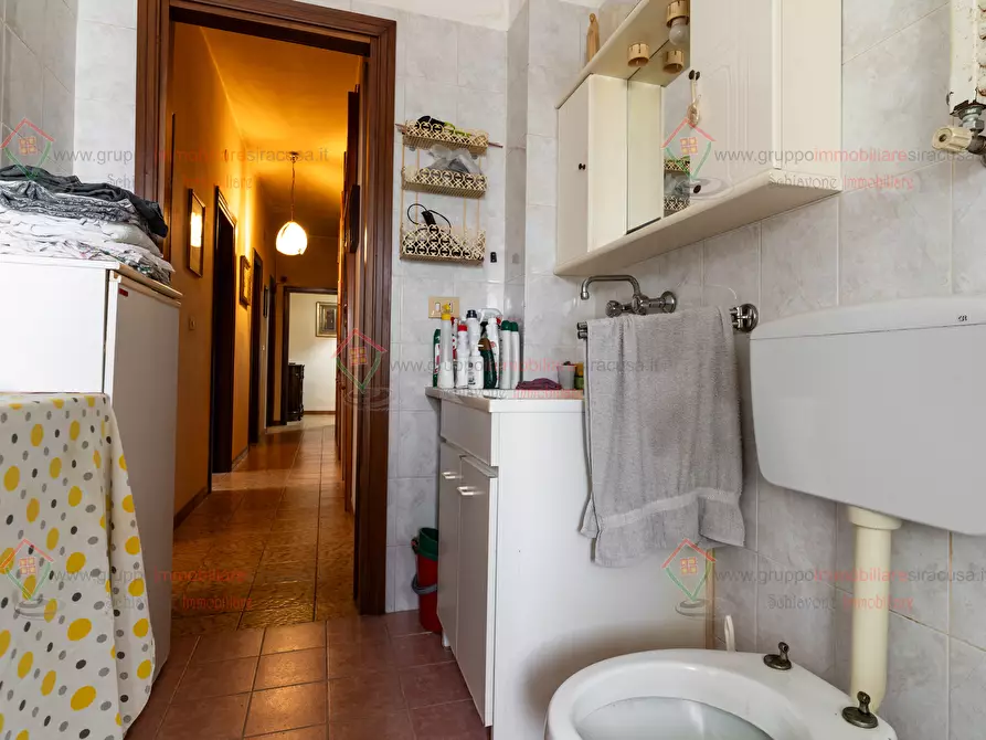 Immagine 19 di Quadrilocale in vendita  a Siracusa