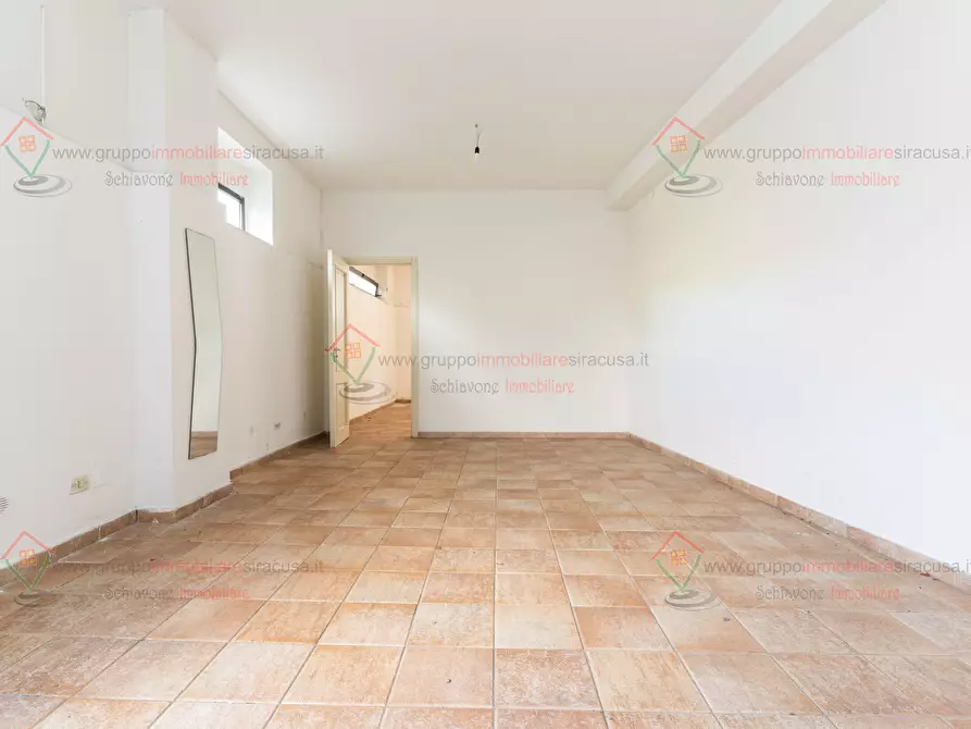 Immagine 2 di Ufficio in vendita  a Siracusa
