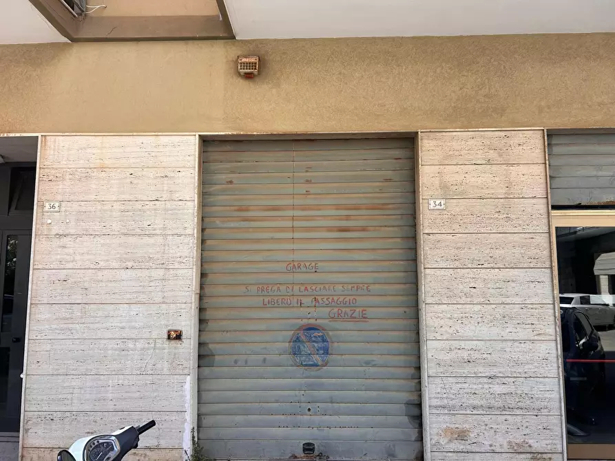 Immagine 2 di Garage in vendita  a Siracusa
