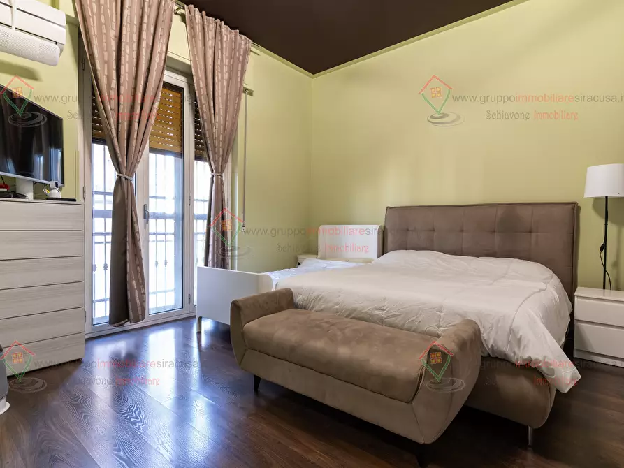 Immagine 17 di Pentalocale in vendita  a Siracusa