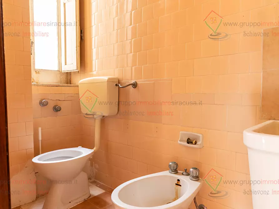 Immagine 15 di Appartamento in vendita  a Siracusa