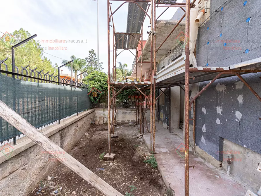 Immagine 24 di Casa indipendente in vendita  a Siracusa