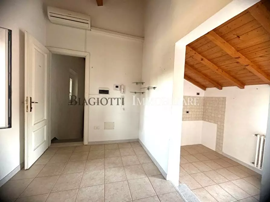 Immagine 66 di Casa semindipendente in vendita  a Livorno