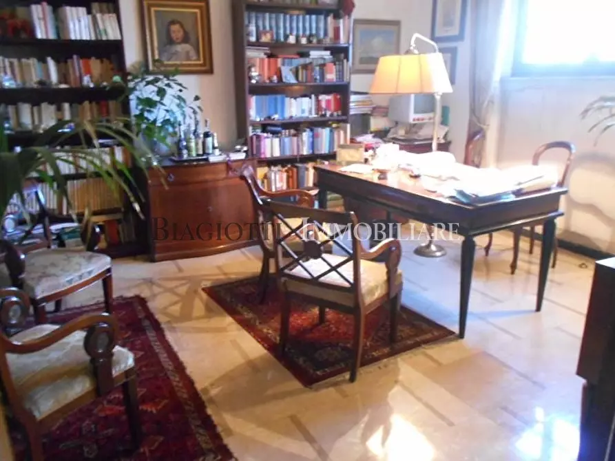 Immagine 27 di Casa semindipendente in vendita  a Livorno