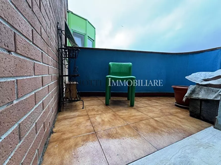 Immagine 21 di Trilocale in vendita  a Livorno
