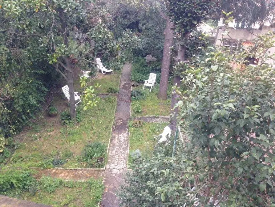 Immagine 8 di Casa semindipendente in vendita  a Livorno