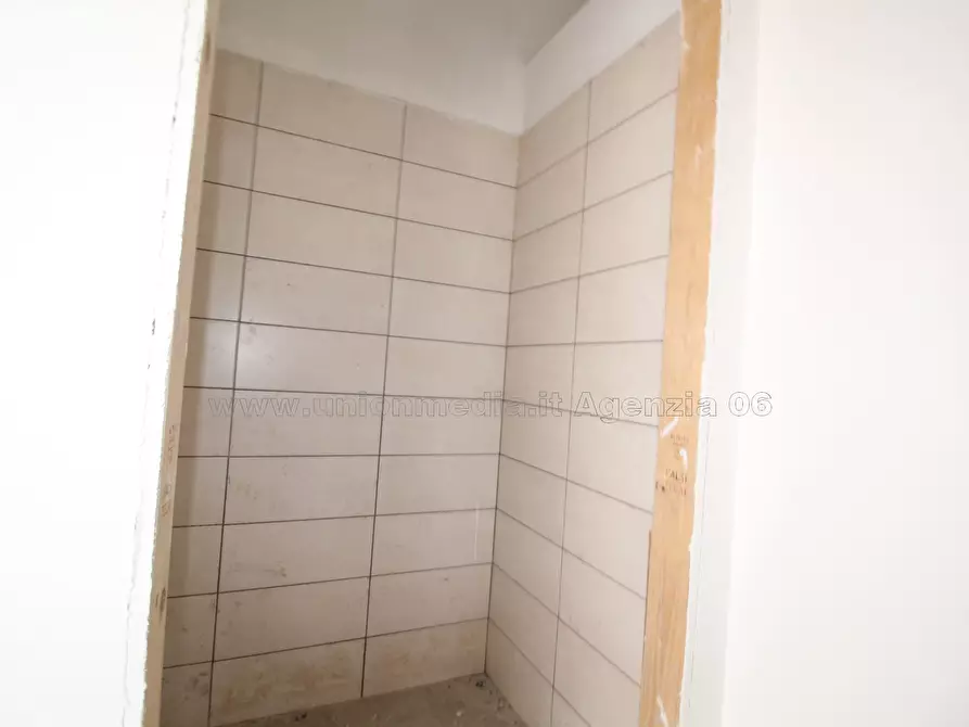 Immagine 15 di Capannone industriale in vendita  a La Spezia