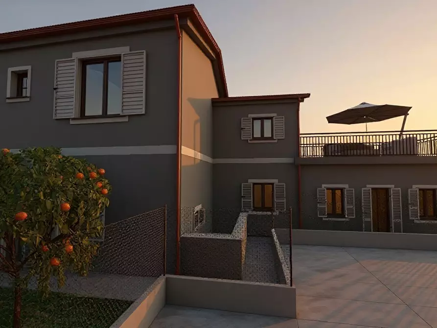 Immagine 42 di Casa semindipendente in vendita  in Viale Vittorio Alfieri 26 a Sarzana