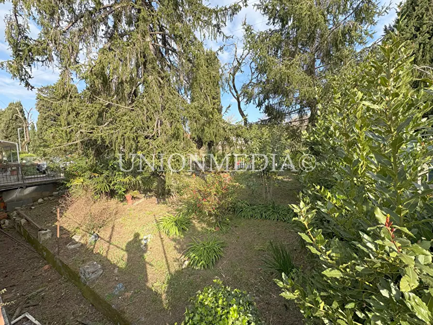 Immagine 32 di Casa semindipendente in vendita  in Viale Vittorio Alfieri 26 a Sarzana