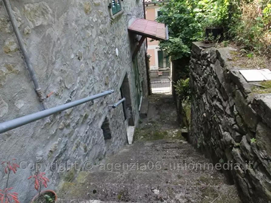 Immagine 2 di Appartamento in vendita  a Calice Al Cornoviglio