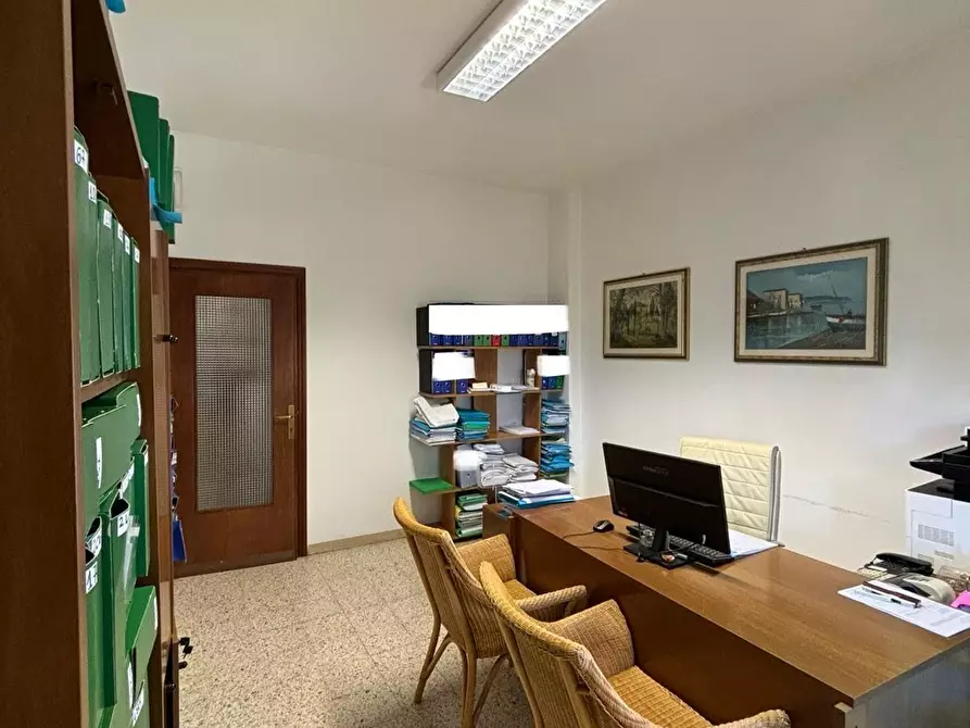 Immagine 16 di Appartamento in vendita  in viale XXI LUGLIO a Sarzana