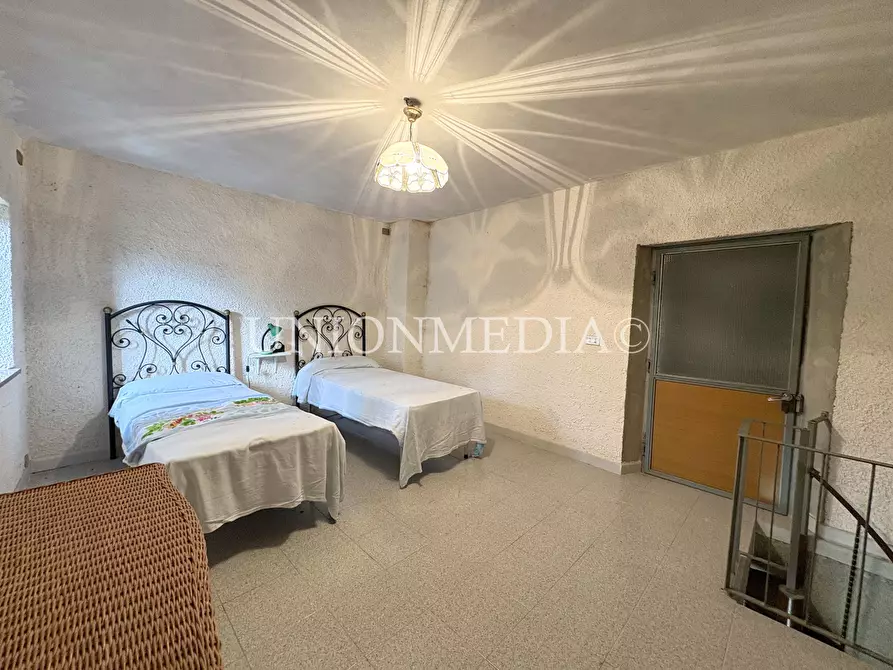 Immagine 15 di Rustico / casale in vendita  in Via Carignano a Fosdinovo