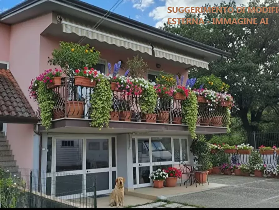 Immagine 3 di Casa indipendente in vendita  a Sarzana
