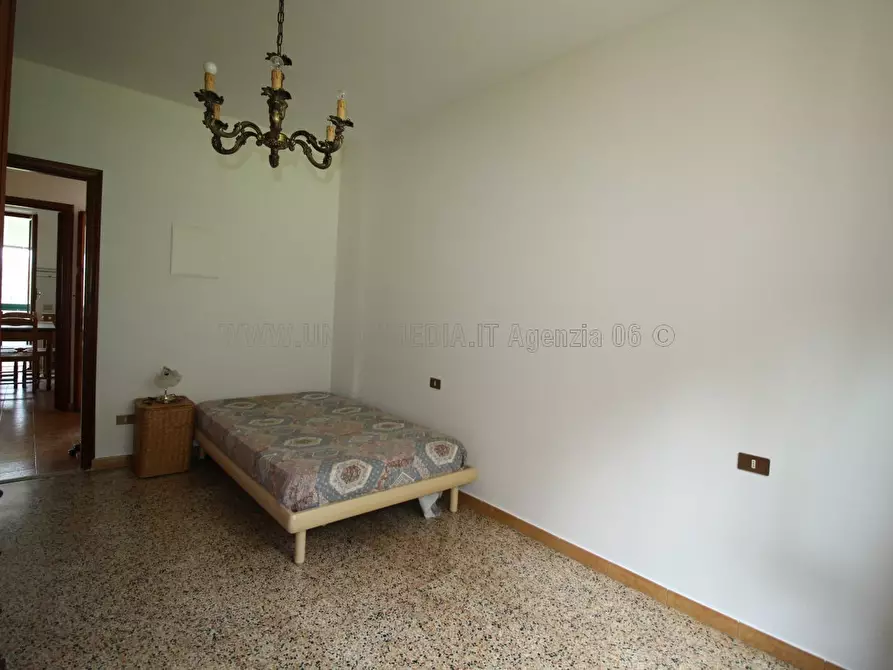 Immagine 21 di Casa indipendente in vendita  a Sarzana