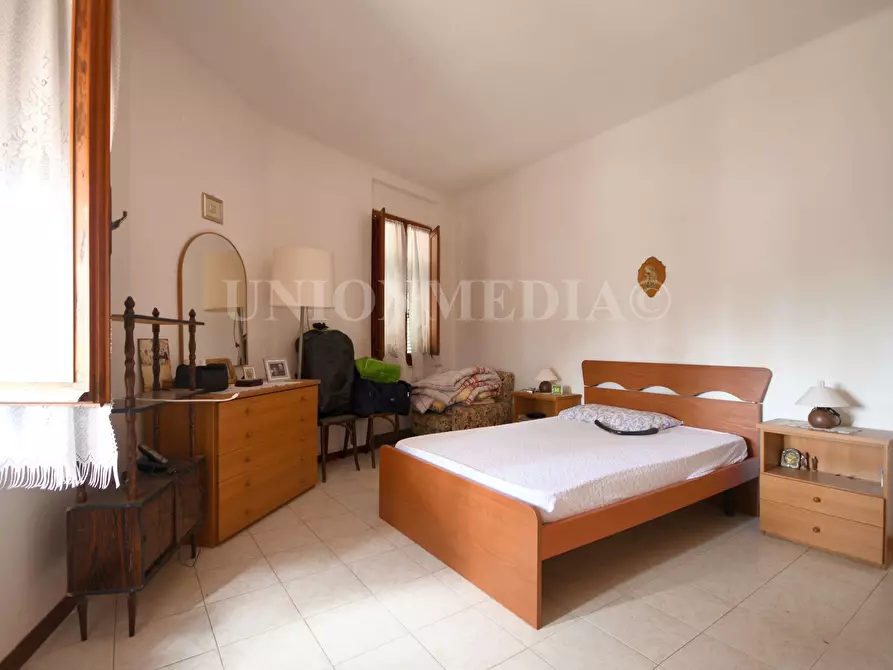 Immagine 20 di Casa semindipendente in vendita  in Via triboli a Sarzana