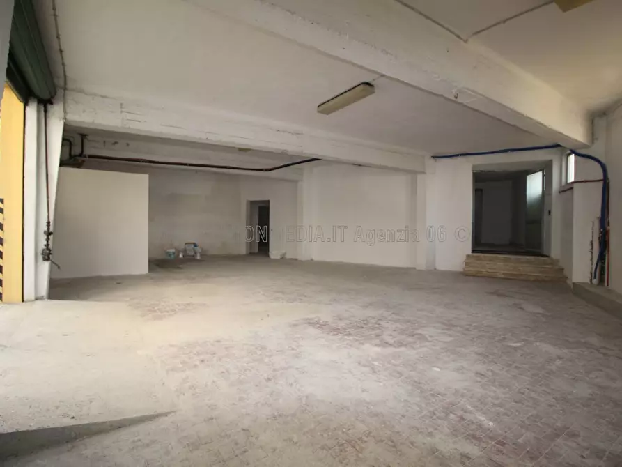 Immagine 10 di Magazzino in affitto  a Arcola