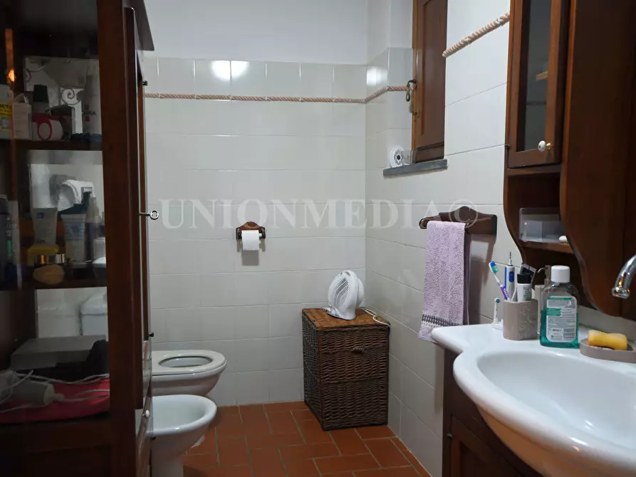 Immagine 39 di Villa in vendita  in Via caniparola a Fosdinovo