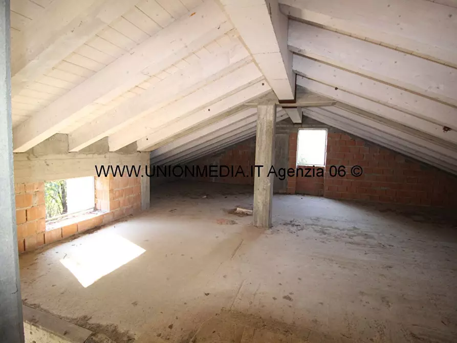 Immagine 3 di Casa indipendente in vendita  a Vezzano Ligure