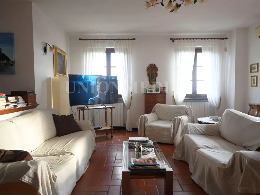 Immagine 14 di Villa in vendita  in Via caniparola a Fosdinovo