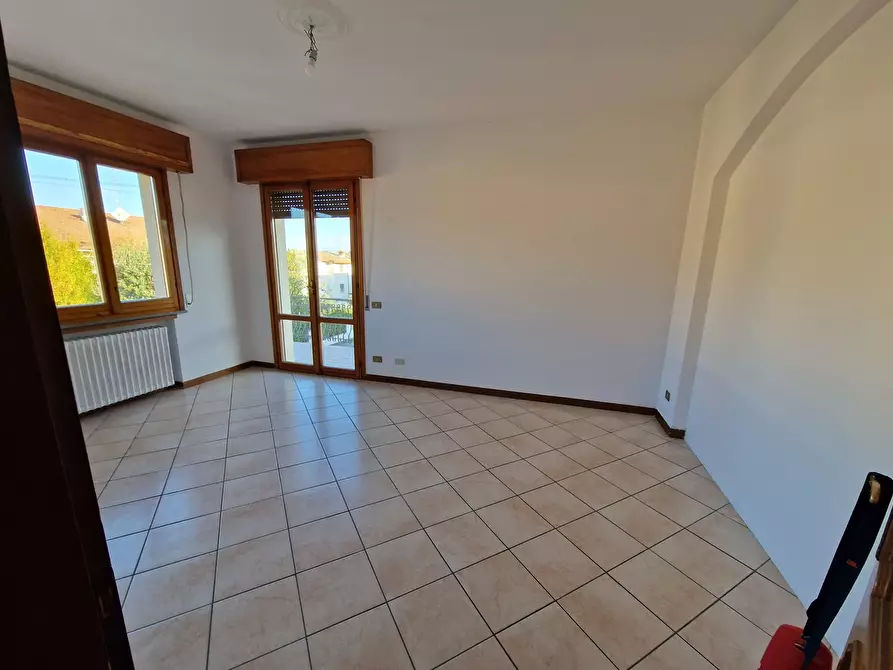 Immagine 4 di Casa bifamiliare in vendita  in Via Riccione a Santarcangelo Di Romagna
