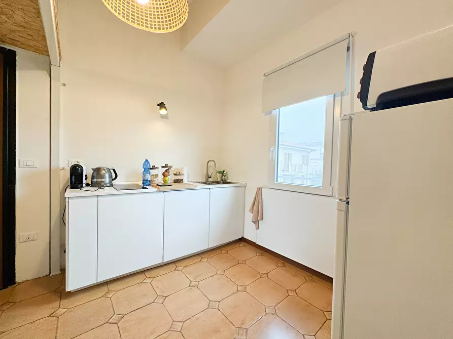 Immagine 15 di Bilocale in vendita  in Via Onofrio Tommasini 9 a Rimini