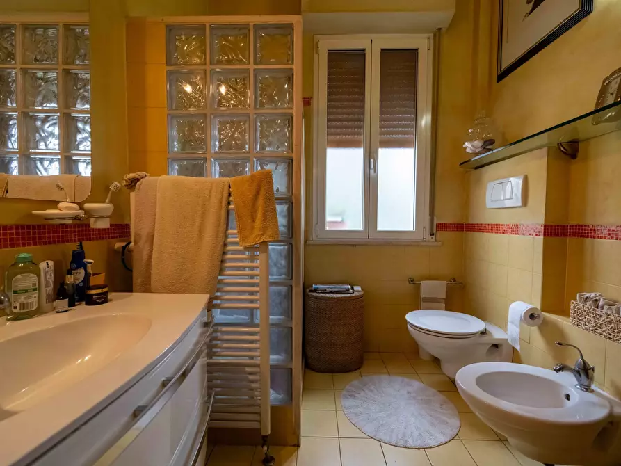 Immagine 20 di Quadrilocale in vendita  in Via Dante Alighieri 60 a Rimini