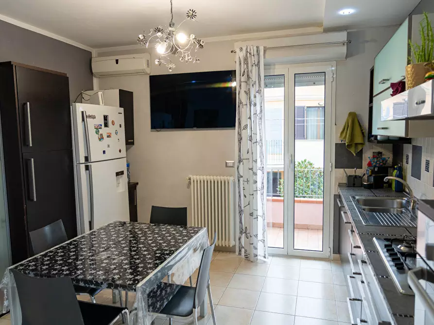 Immagine 4 di Trilocale in vendita  in Via Viola a Santarcangelo Di Romagna