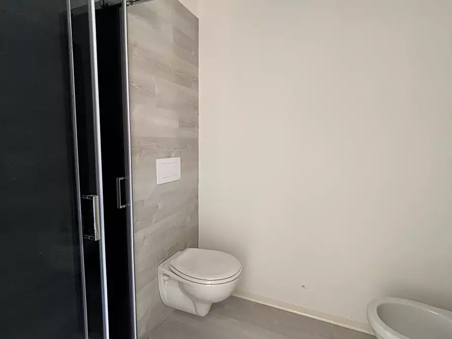 Immagine 6 di Palazzo in vendita  in Viale Don Giovanni Bosco 21 a Rimini