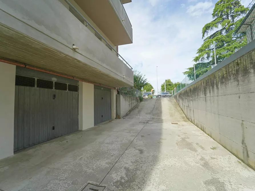 Immagine 29 di Quadrilocale in vendita  in Via Andrea Costa 133 a Santarcangelo Di Romagna