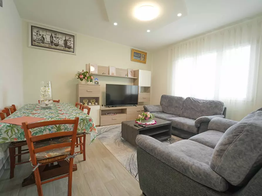 Immagine 1 di Villetta a schiera in vendita  in Via Emilia Ovest a Savignano Sul Rubicone