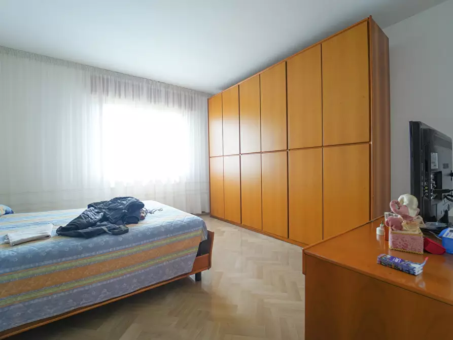 Immagine 50 di Pentalocale in vendita  in Via Busca 115 a Santarcangelo Di Romagna