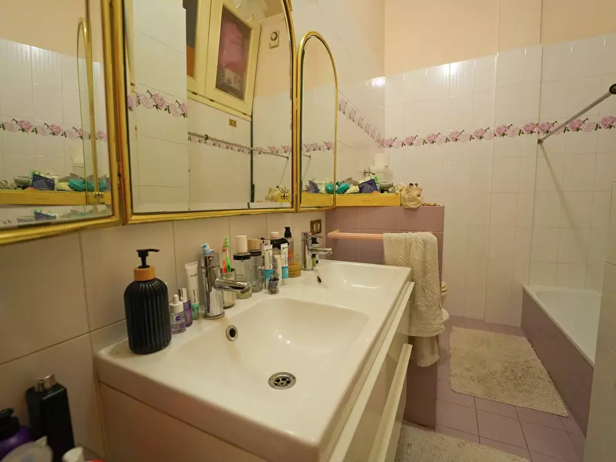 Immagine 15 di Pentalocale in vendita  in Piazza Fratelli Rosselli a Santarcangelo Di Romagna