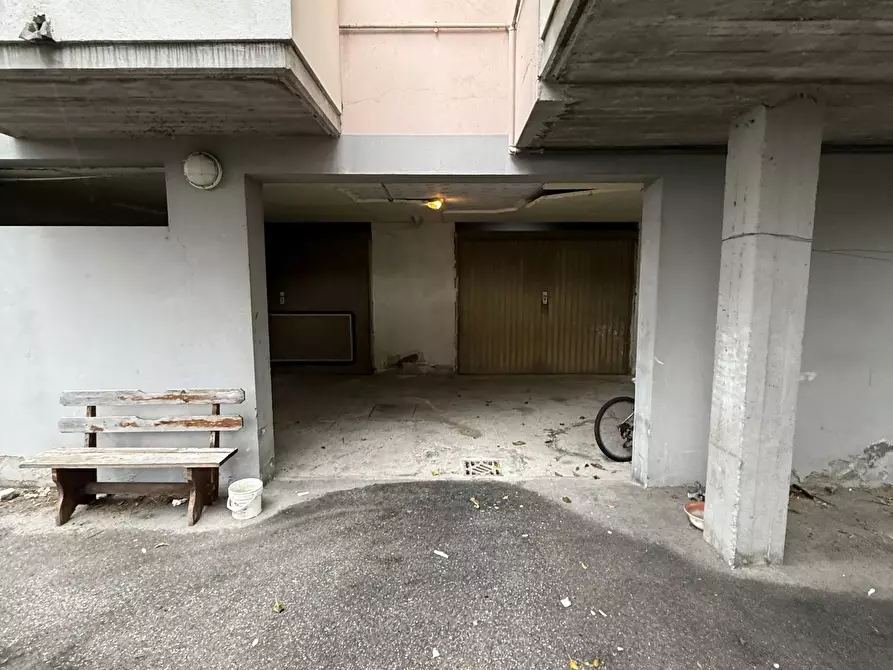 Immagine 44 di Pentalocale in vendita  in Piazza Fratelli Rosselli a Santarcangelo Di Romagna