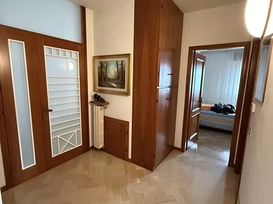 Immagine 37 di Pentalocale in vendita  in Via Busca 115 a Santarcangelo Di Romagna