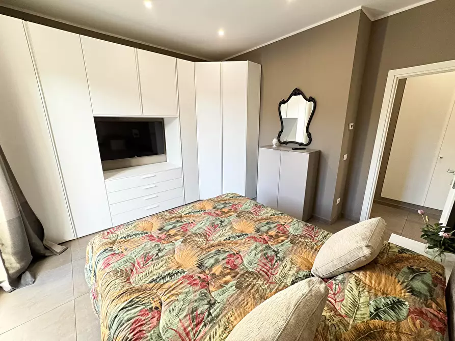 Immagine 17 di Quadrilocale in vendita  in Viale San Gottardo a Rimini