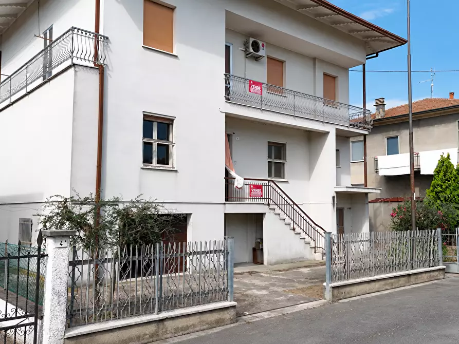 Immagine 25 di Quadrilocale in vendita  in Via Venezia 4 a Savignano Sul Rubicone