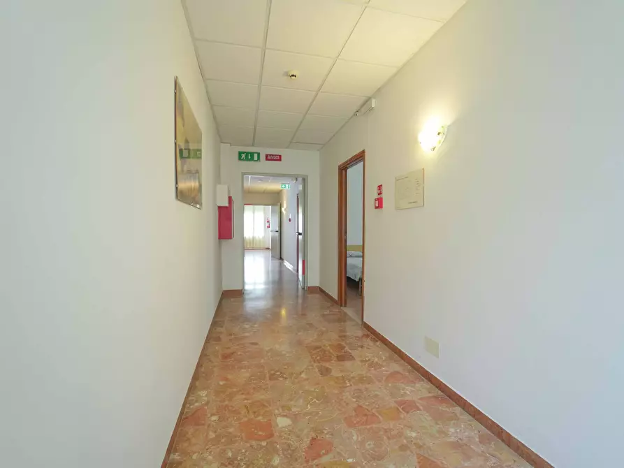 Immagine 14 di Palazzo in vendita  in Via Publio Virgilio Marone a Bellaria-Igea Marina