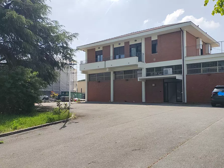 Immagine 2 di Laboratorio in vendita  in Via Ausa 179 a Coriano