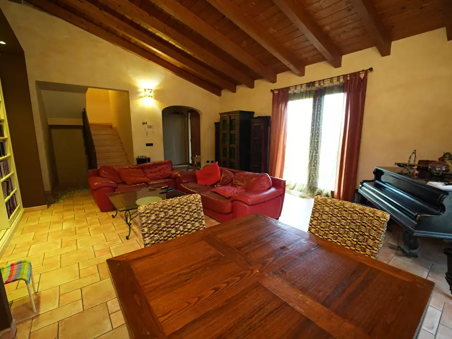 Immagine 1 di Villa in vendita  in Via Colombarina 10 a Poggio Torriana