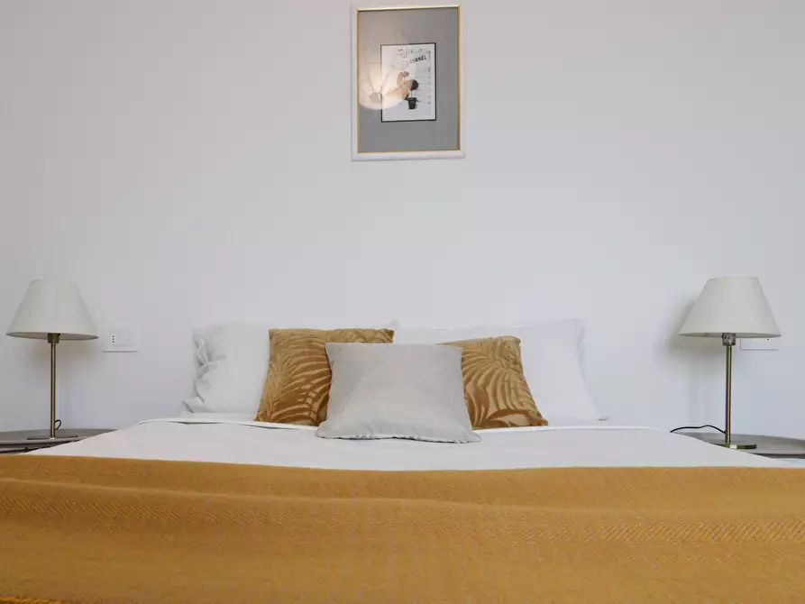 Immagine 22 di Quadrilocale in vendita  in Via Niccolò Tommaseo 100 a Rimini