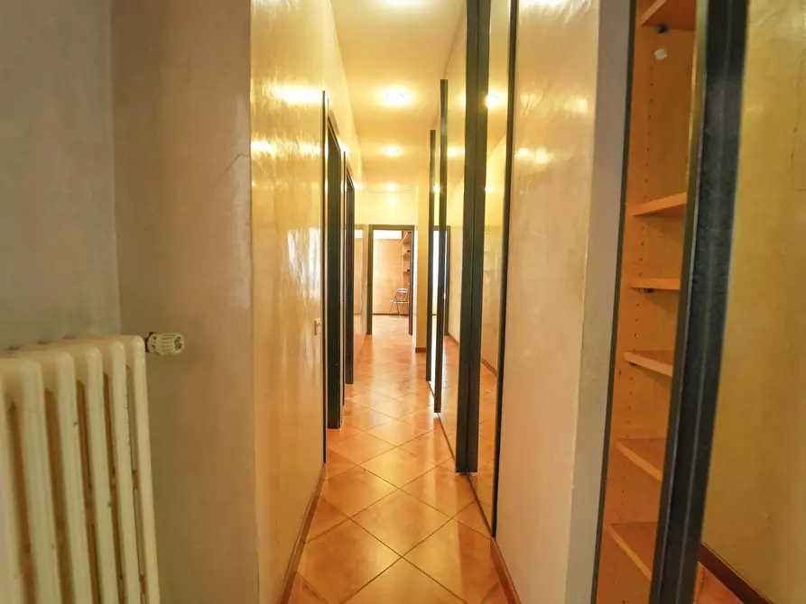 Immagine 22 di Quadrilocale in vendita  in Viale Dante 7 a Riccione