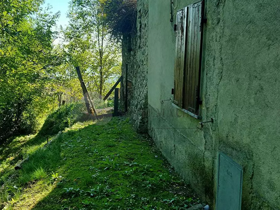 Immagine 11 di Porzione di casa in vendita  in Via Volpara 9 a Sarzana